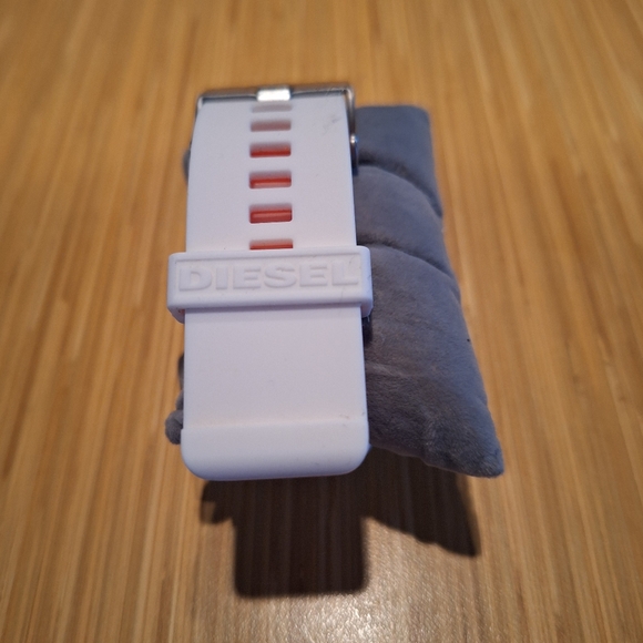 Diesel Watch - Picture 4 of 5